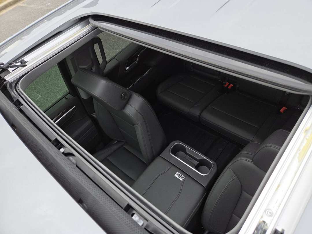 2026 GMC Sierra 1500 Crew 147 Elevation w/3SB - Image 3