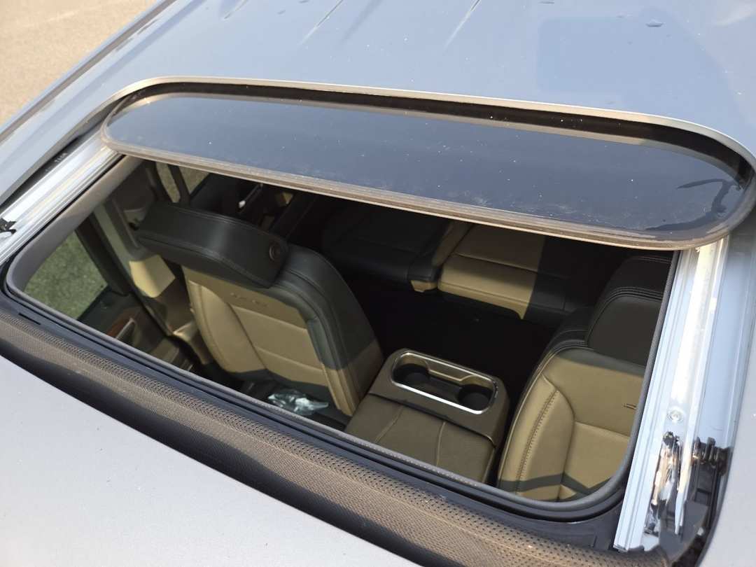 2026 GMC Sierra 1500 Crew 147 Denali - Image 3