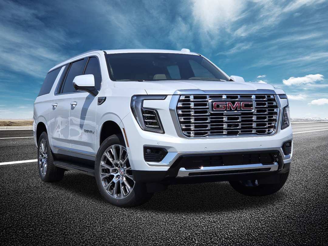 2026 GMC Yukon Xl Denali - Image 2