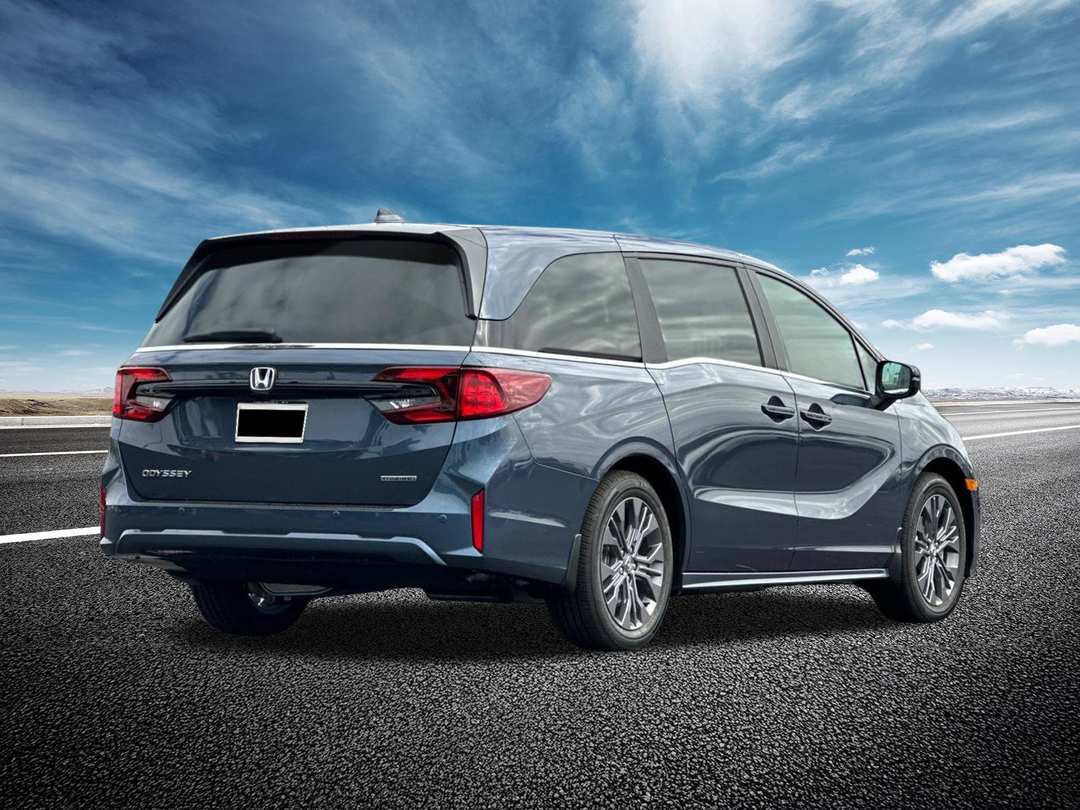 2027 Honda Odyssey Touring - Image 3
