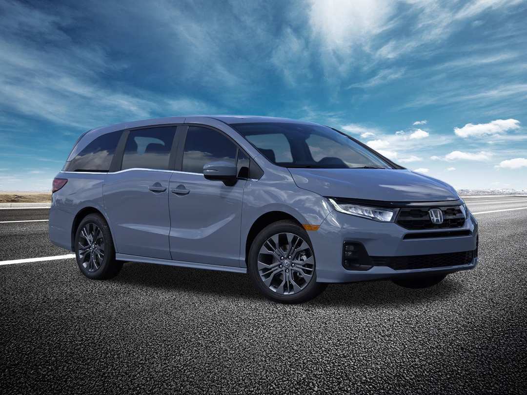 2027 Honda Odyssey Touring - Image 2
