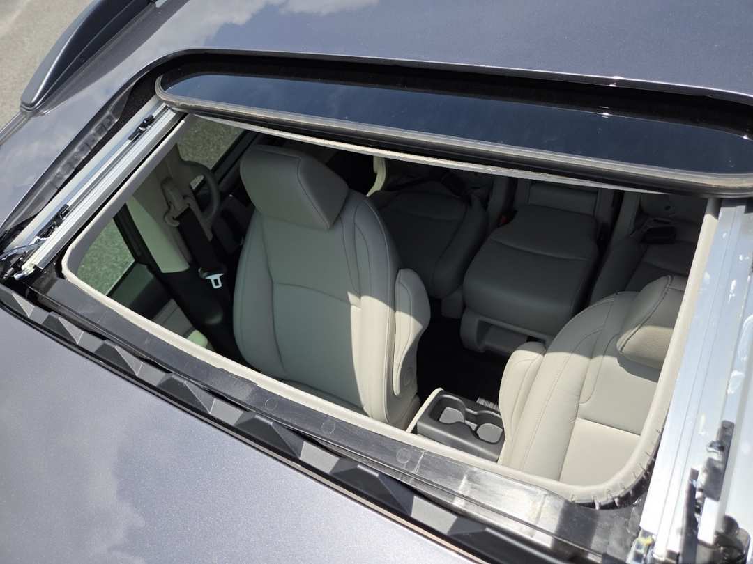 2026 Honda Odyssey EXL - Image 3
