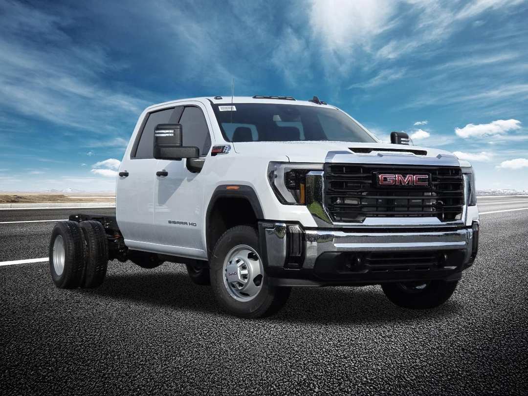 2026 GMC Sierra 3500Hd Cc Crew 177 WB, 60 CA Pro - Image 2
