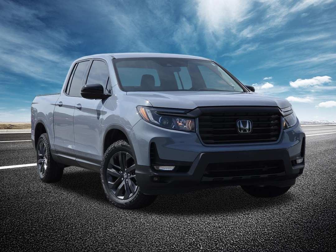 2023 Honda Ridgeline Sport - Image 2