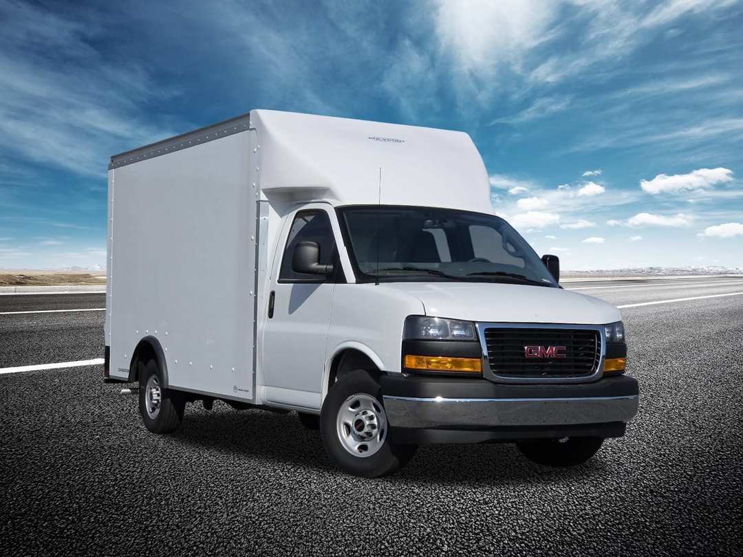 2025 GMC Savana Commercial Cutaway GRAY - Image 2