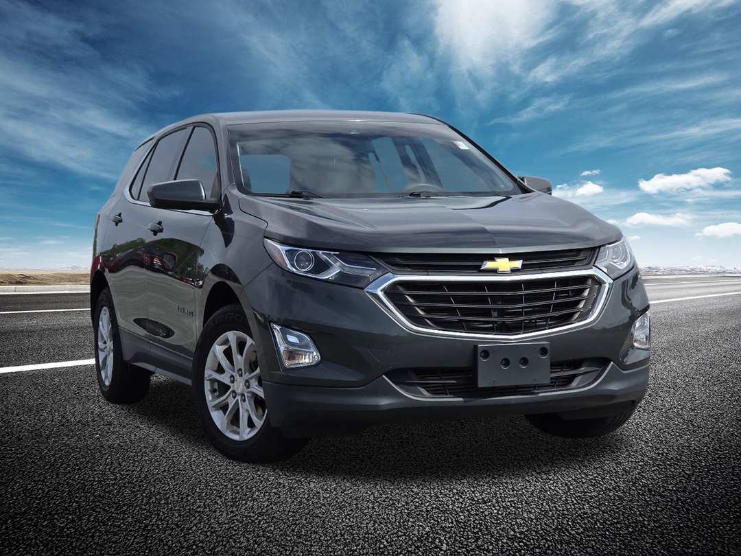 2020 Chevrolet Equinox LT - Image 2