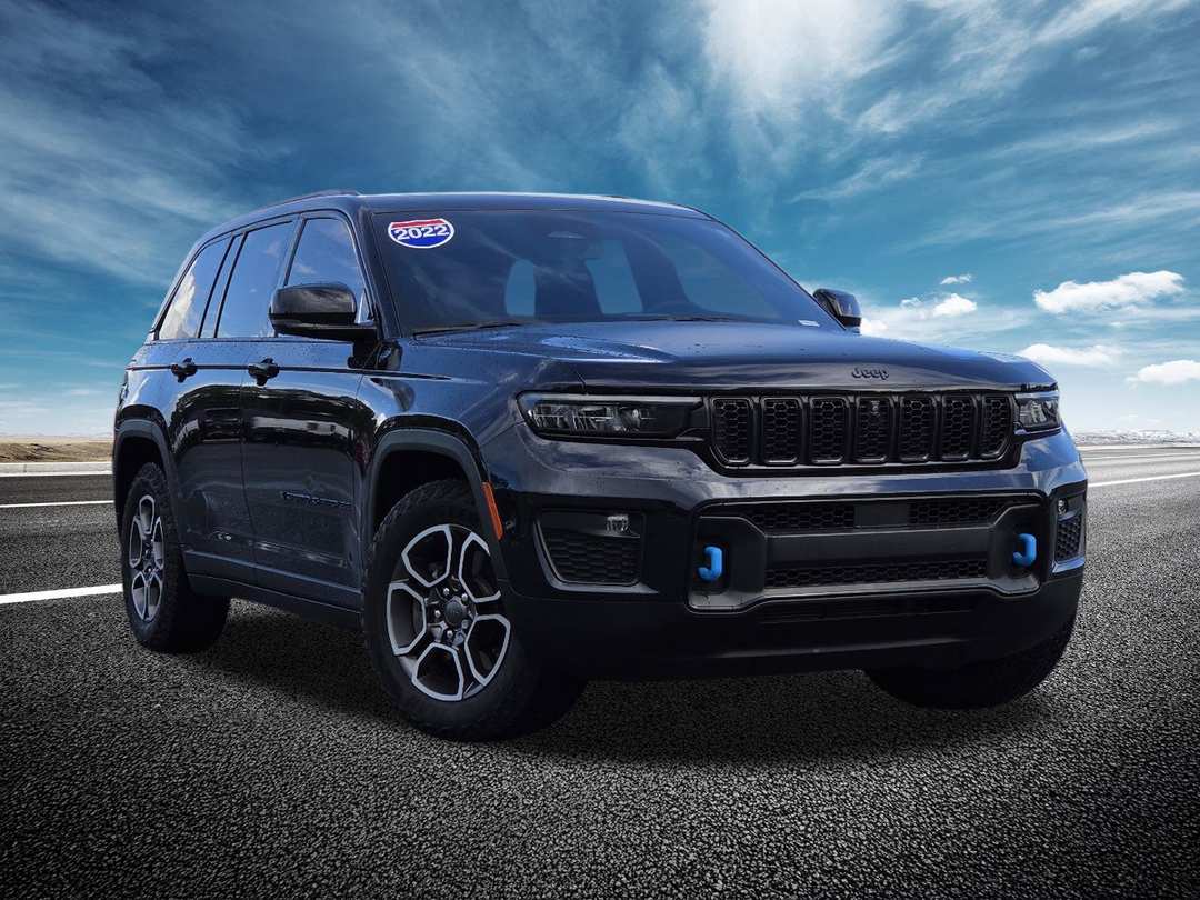 2022 Jeep Grand Cherokee 4Xe Trailhawk - Image 2