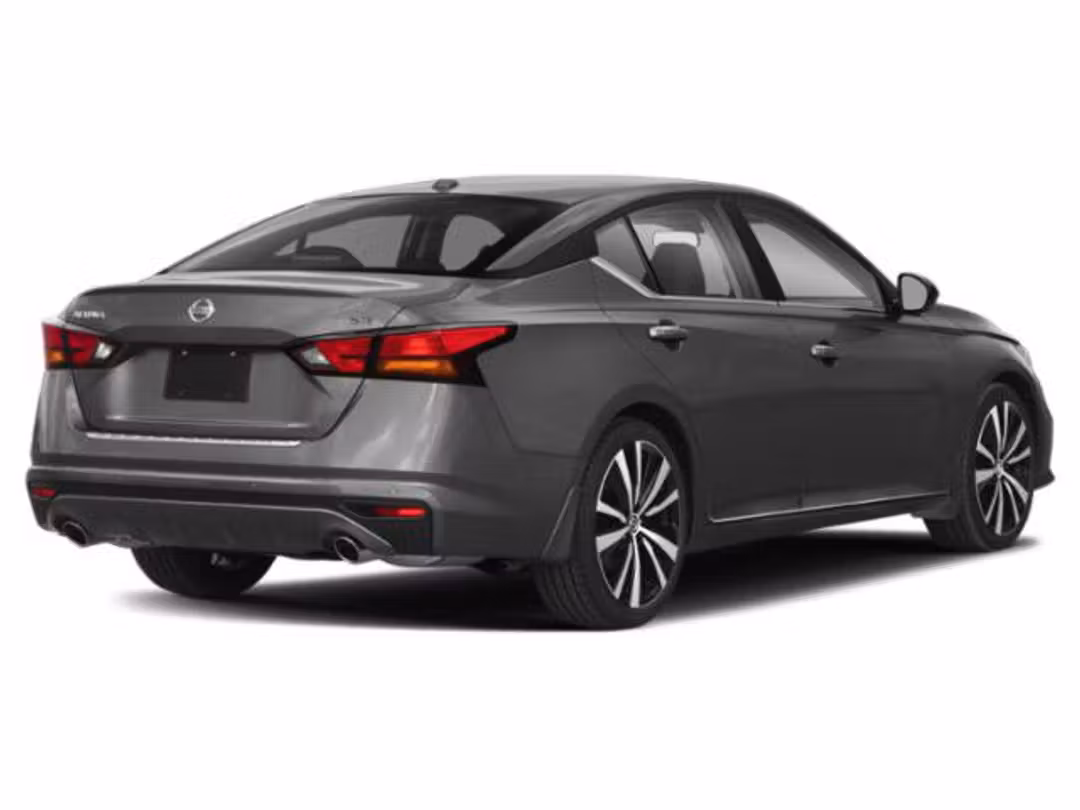 2022 Nissan Altima 2.5 SR - Image 3