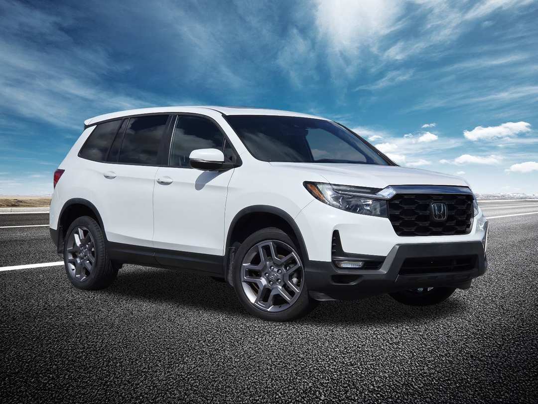 2023 Honda Passport EXL - Image 2
