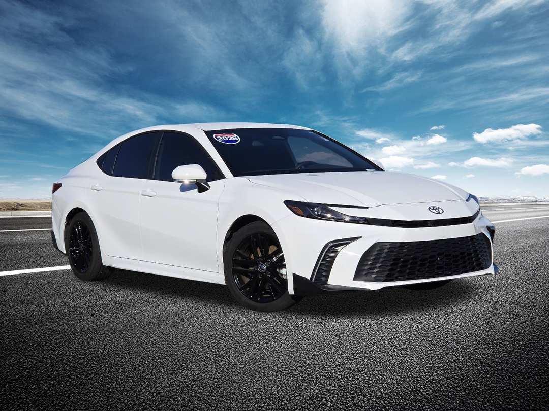 2026 Toyota Camry LE - Image 2