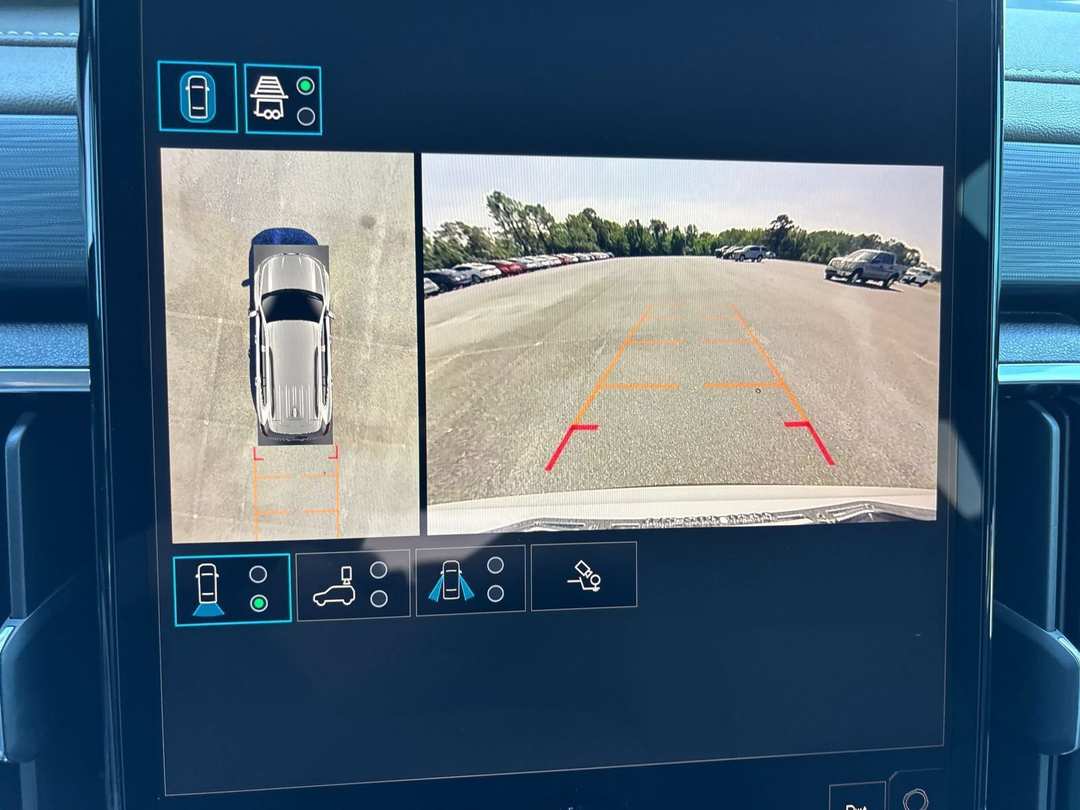 2026 GMC Acadia Elevation - Image 3