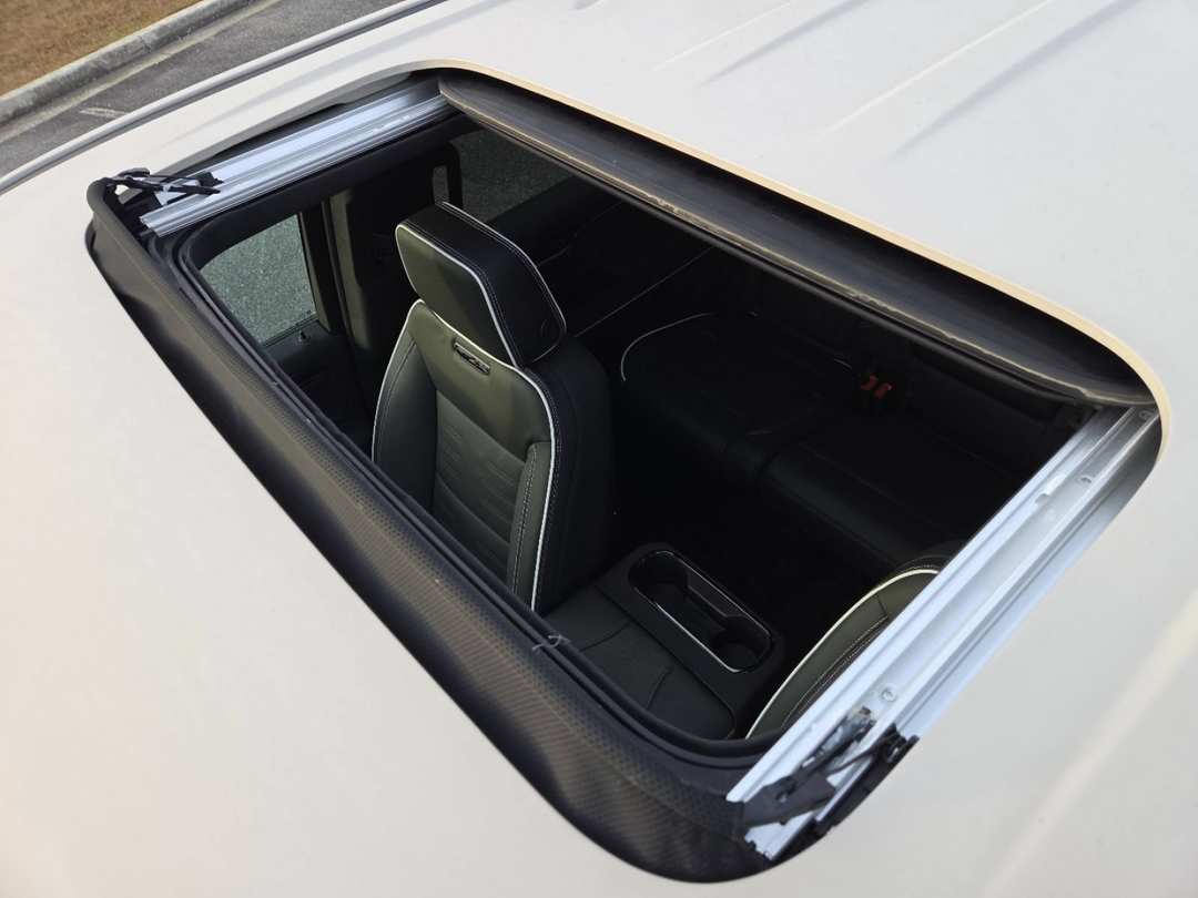 2026 GMC Sierra 1500 Crew 147 AT4X - Image 3