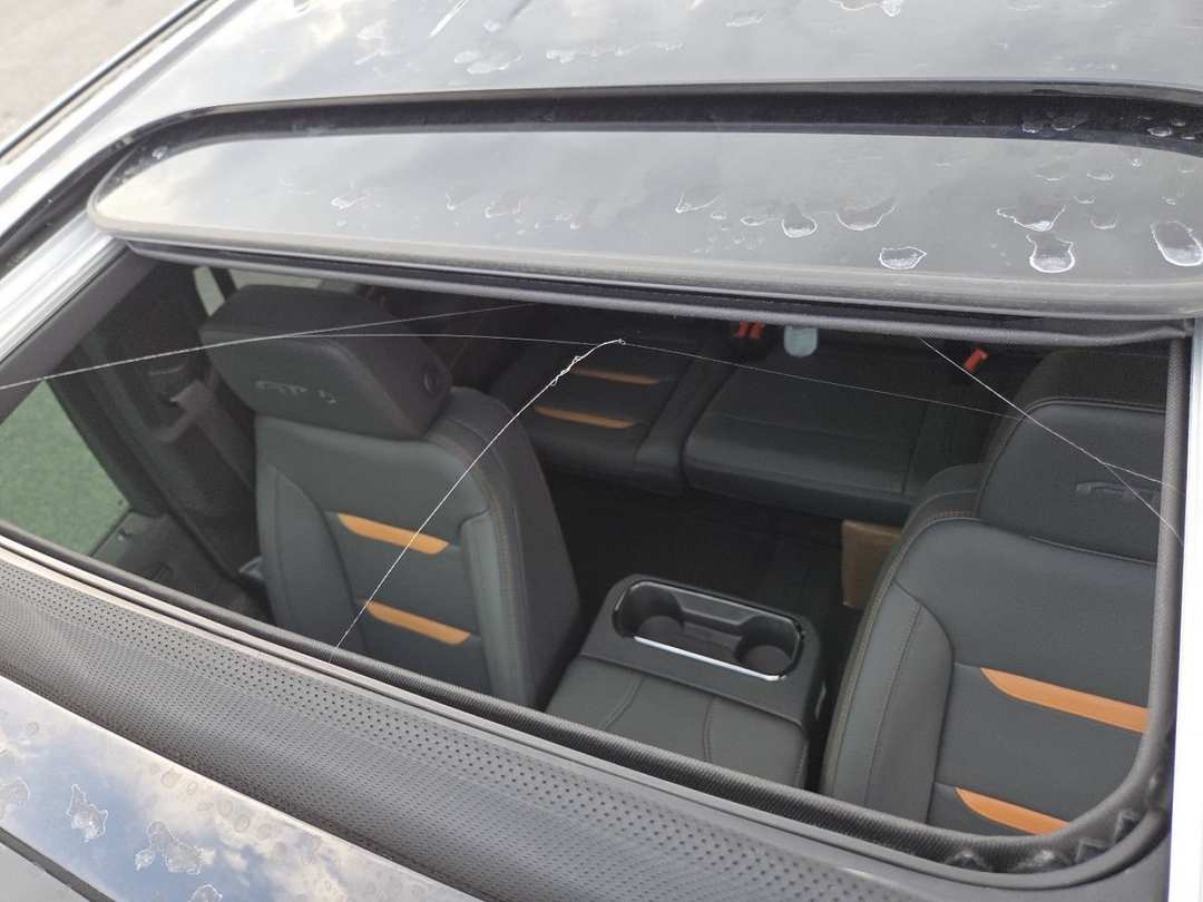 2026 GMC Sierra 2500Hd Crew 159 AT4 - Image 3