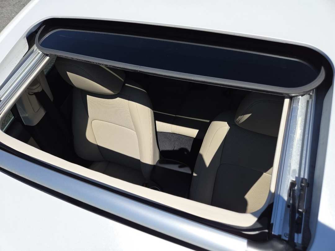 2020 Lexus Is IS 300 - Image 3