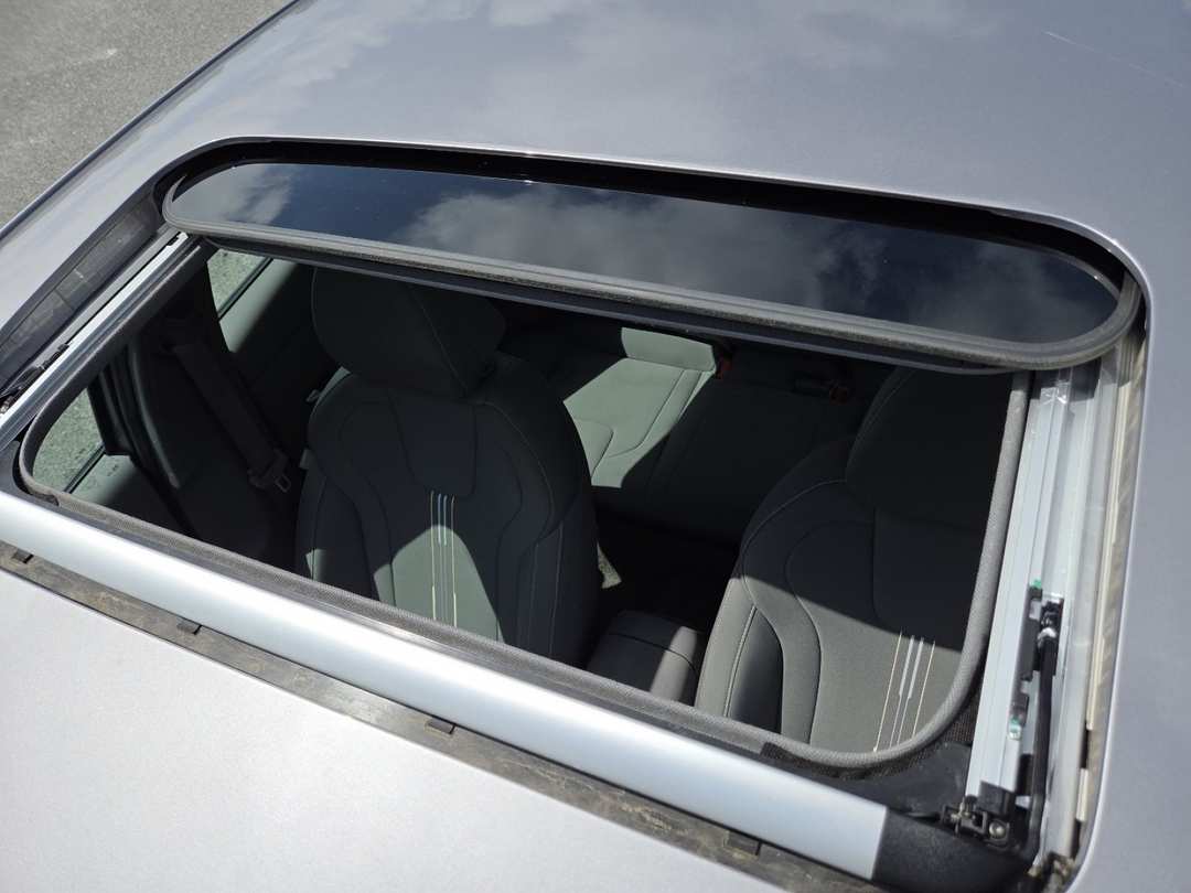 2025 Hyundai Elantra SEL Convenience - Image 3