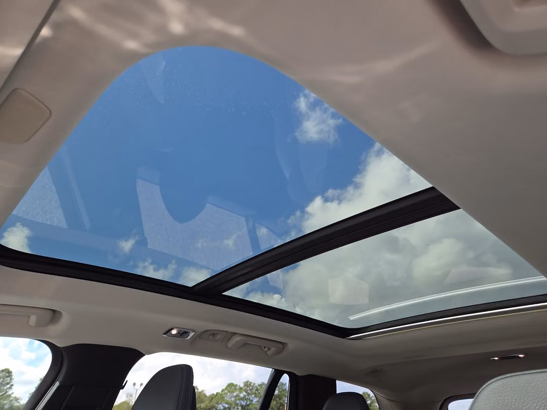 2020 Volvo Xc90 Momentum - Image 3