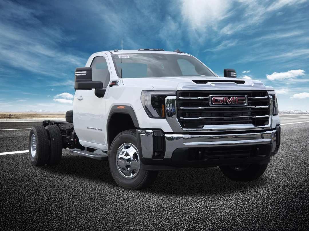 2026 GMC Sierra 3500Hd Cc Reg 171 WB, 84.5 CA SLE - Image 2