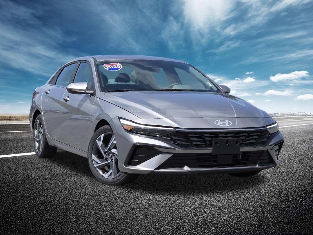 2025 Hyundai Elantra SEL Convenience - Image 2