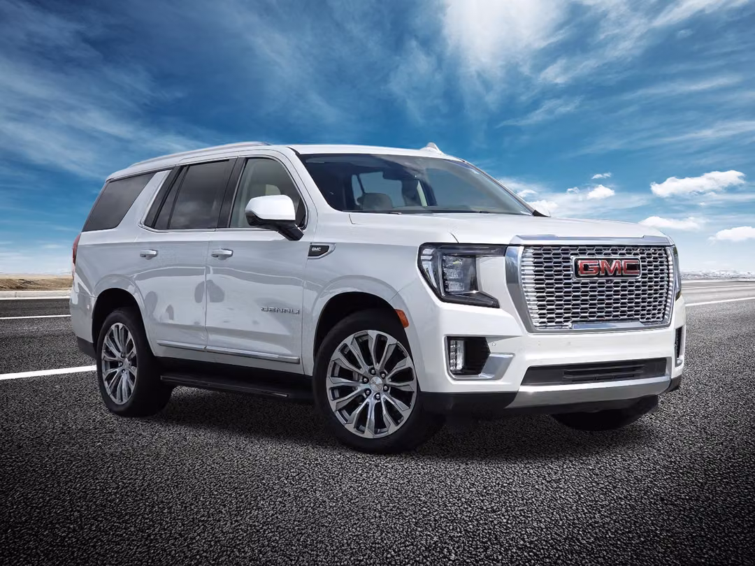 2024 GMC Yukon Denali - Image 2