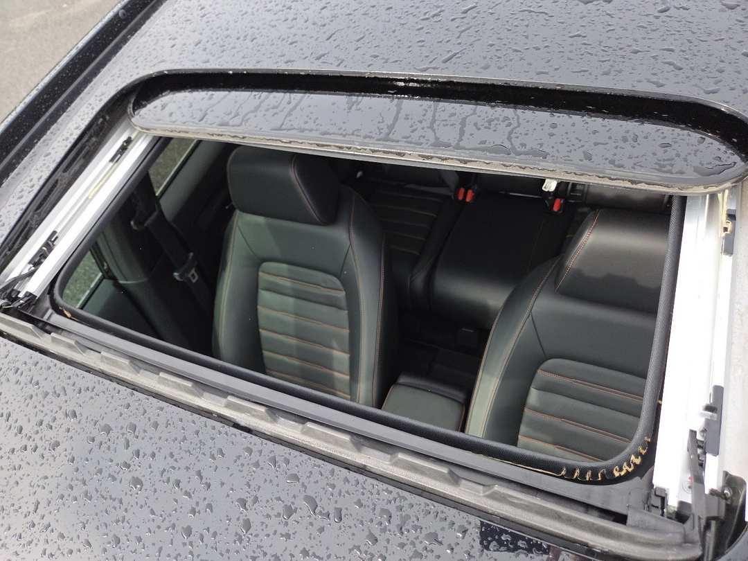 2025 Honda Cr-V Hybrid SportL - Image 3