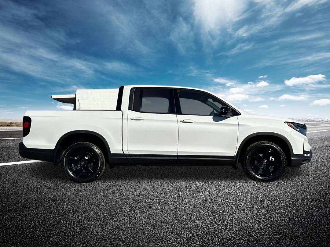 2026 Honda Ridgeline Black Edition - Image 2