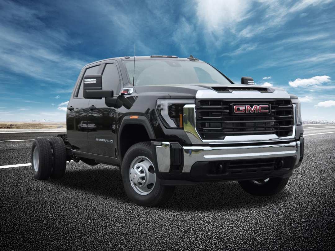 2026 GMC Sierra - Image 2
