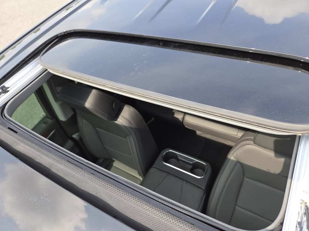 2026 GMC Sierra 1500 Crew 147 Denali - Image 3