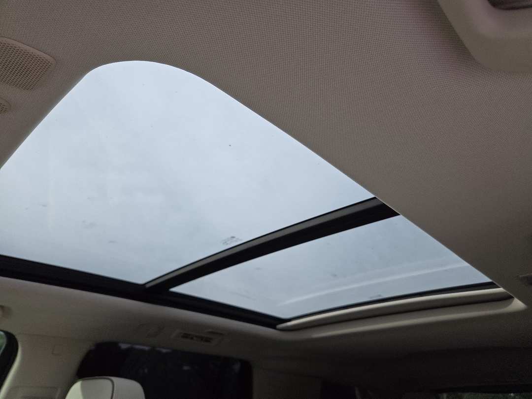 2022 GMC Yukon Denali - Image 3