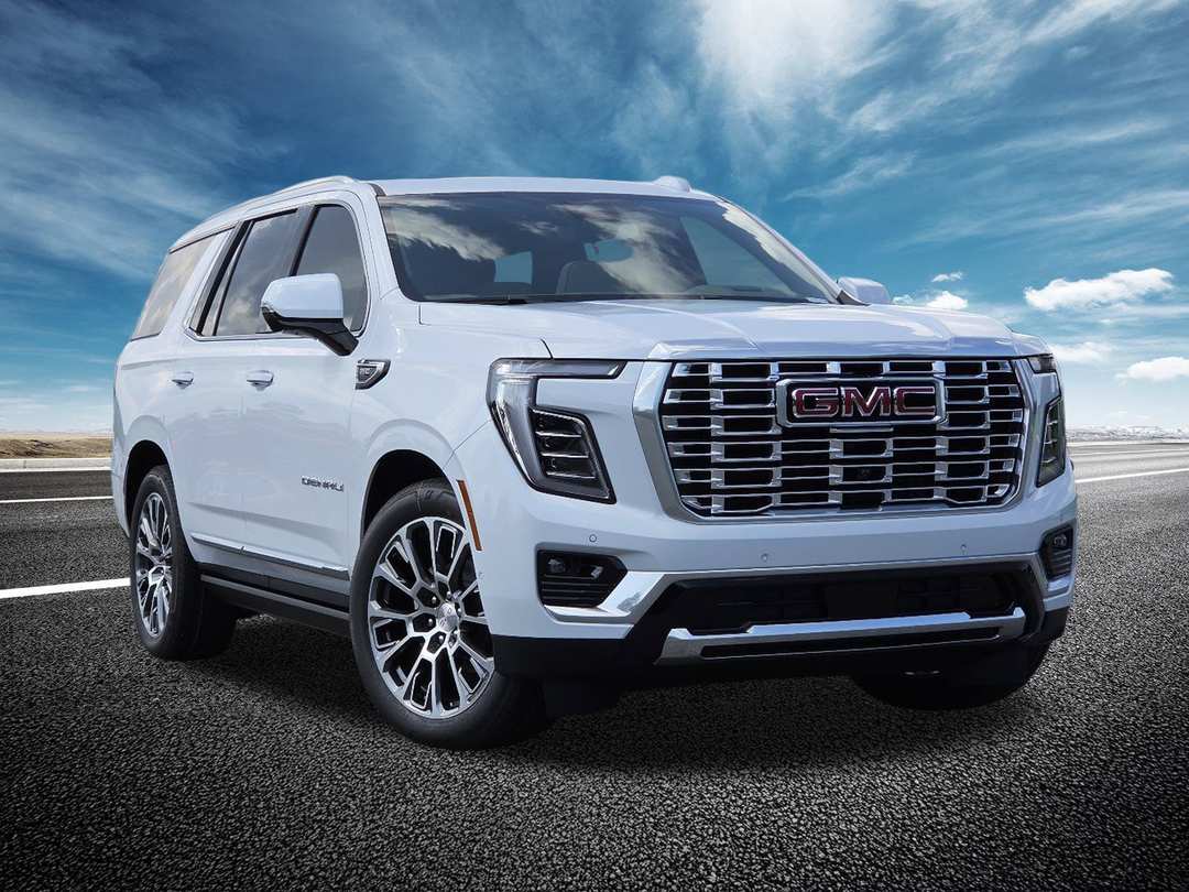 2026 GMC Yukon Denali - Image 2