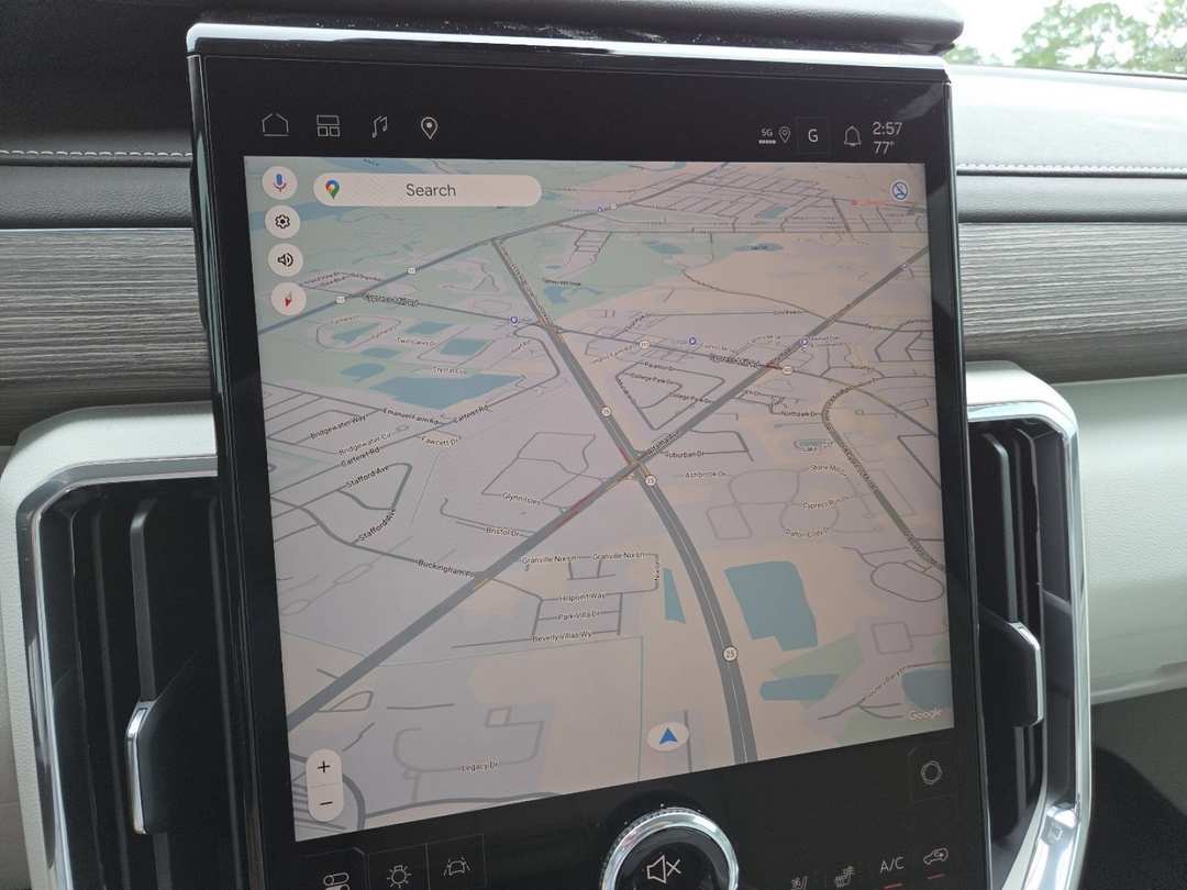 2026 GMC Acadia Denali - Image 3