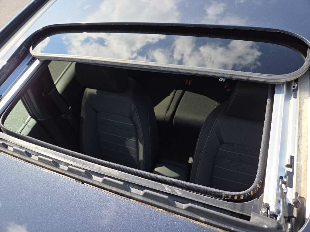 2025 Honda Cr-V Hybrid Sport - Image 3