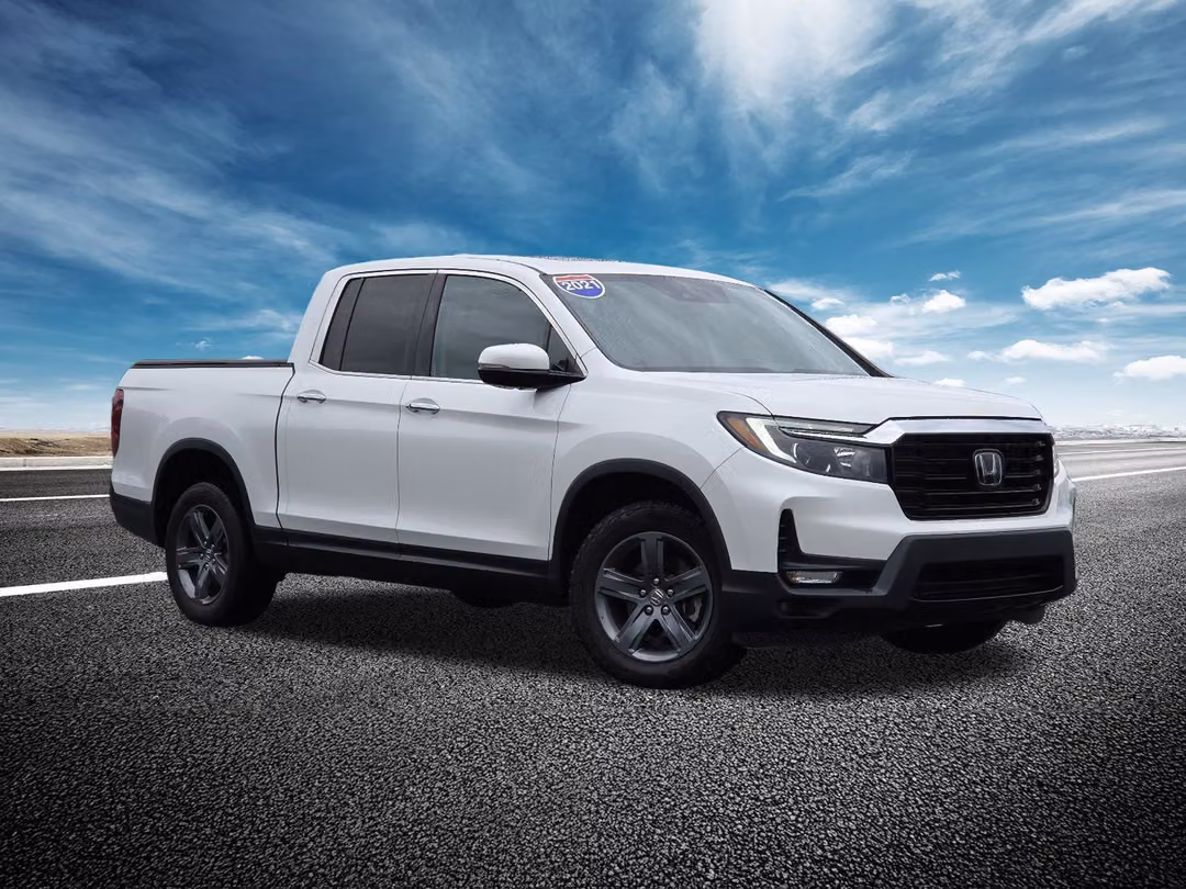 2021 Honda Ridgeline RTLE - Image 2