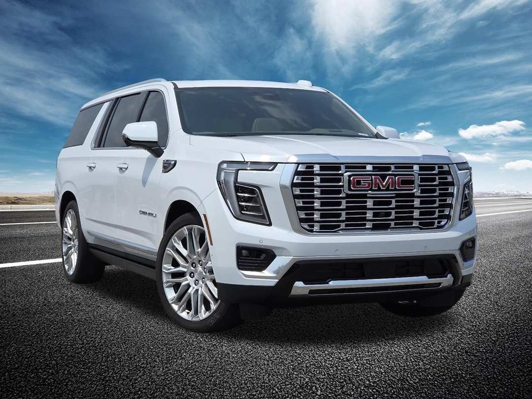 2026 GMC Yukon Xl Denali - Image 2